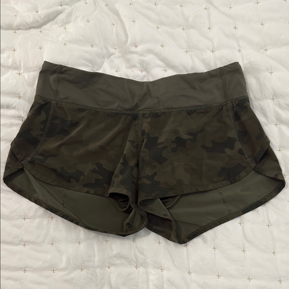 Lululemon Women's Camouflage Speed Shorts